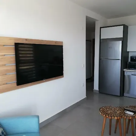 Apartment Mahallesi Sapli Ada Mevkii 5009 Sokak Nr 22 Akbük